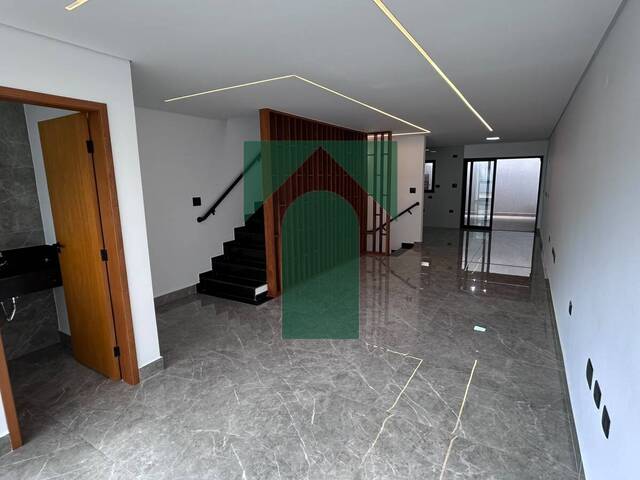 Sobrado para Venda em Santo André - 4