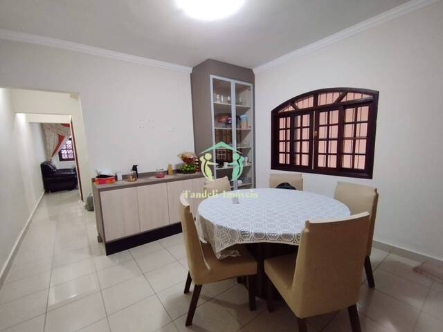Sobrado para Venda em Santo André - 5