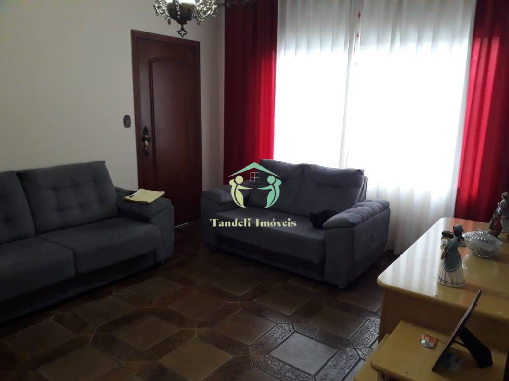 Casa, 3 quartos, 239 m² - Foto 1