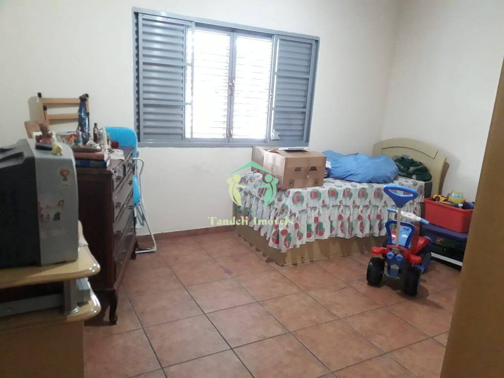 Casa, 3 quartos, 239 m² - Foto 5