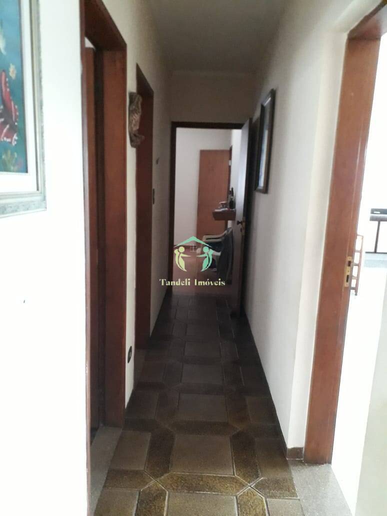 Casa, 3 quartos, 239 m² - Foto 3