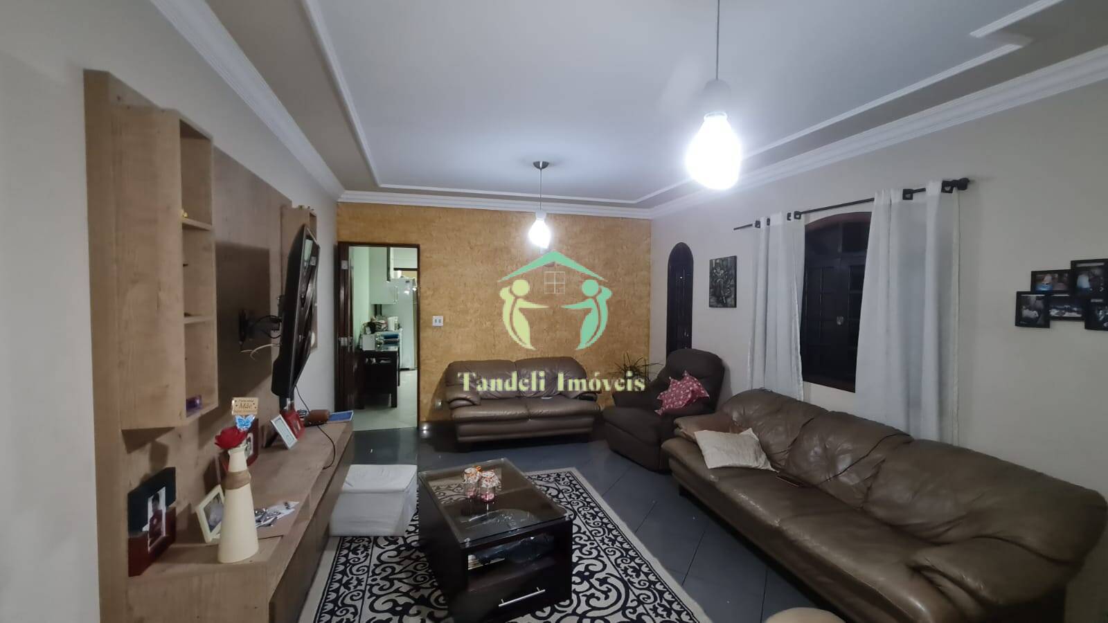 Casa, 3 quartos, 250 m² - Foto 2