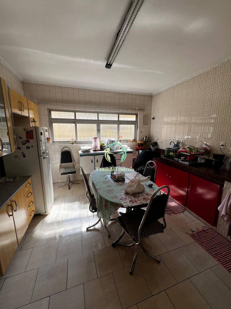 Casa, 3 quartos, 250 m² - Foto 3