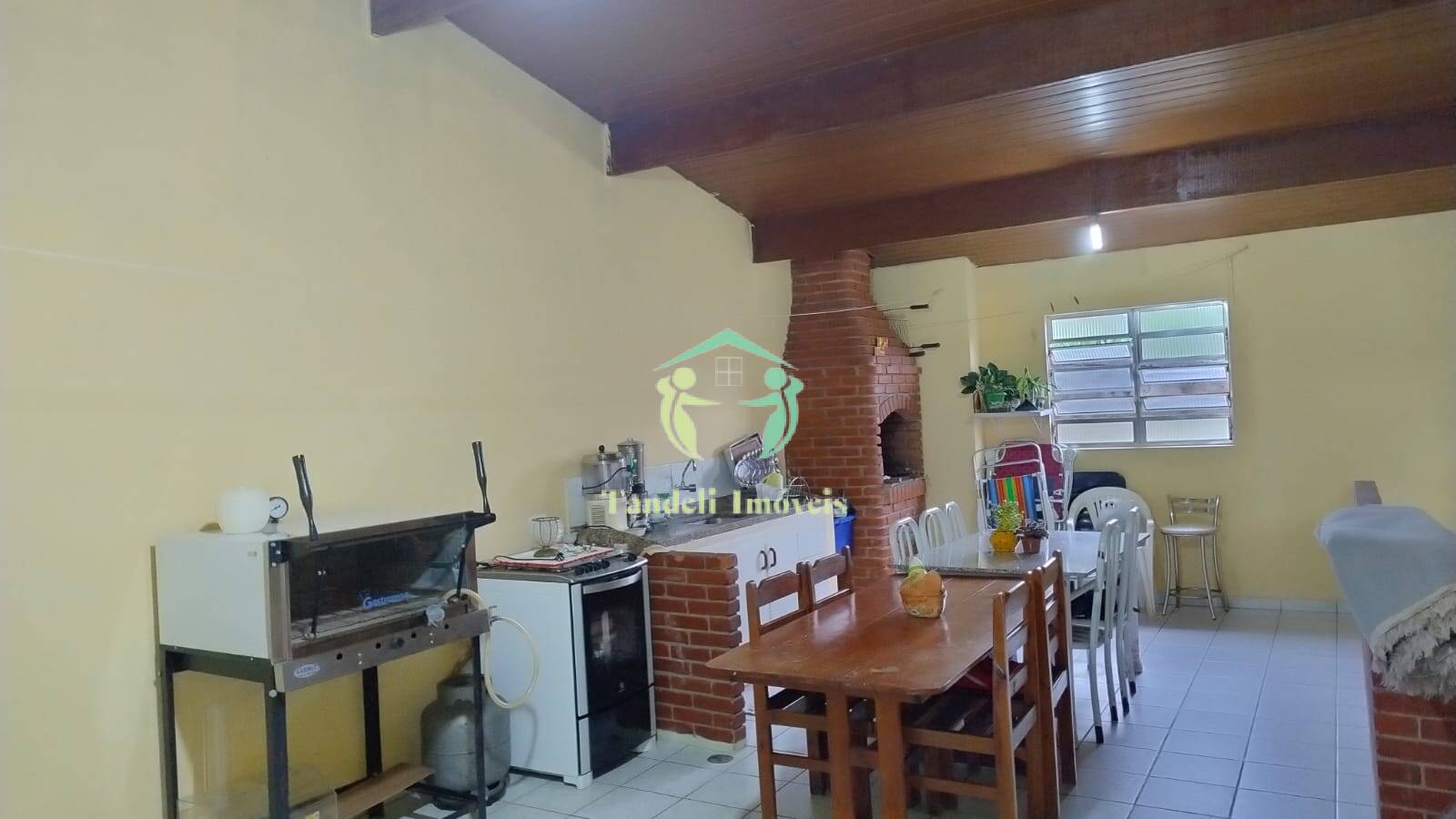 Sobrado, 3 quartos, 261 m² - Foto 1