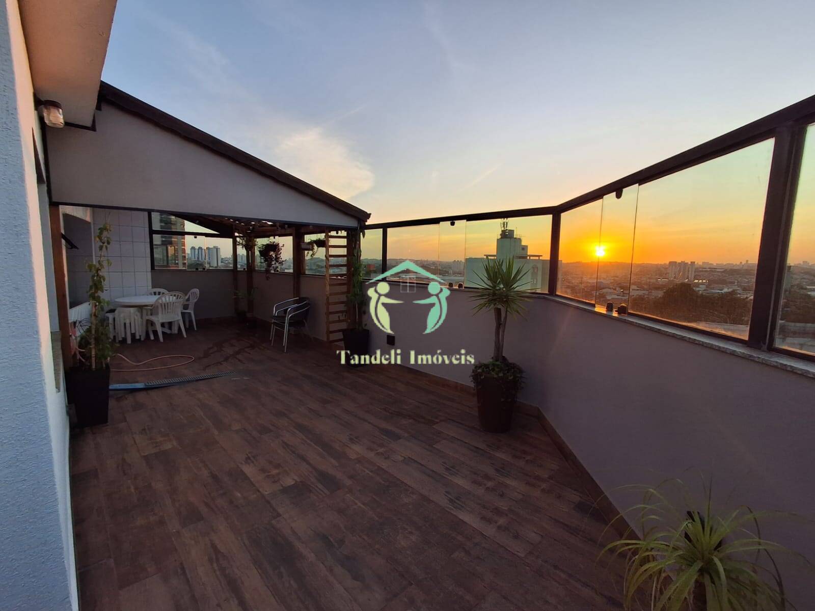 Cobertura, 3 quartos, 200 m² - Foto 4