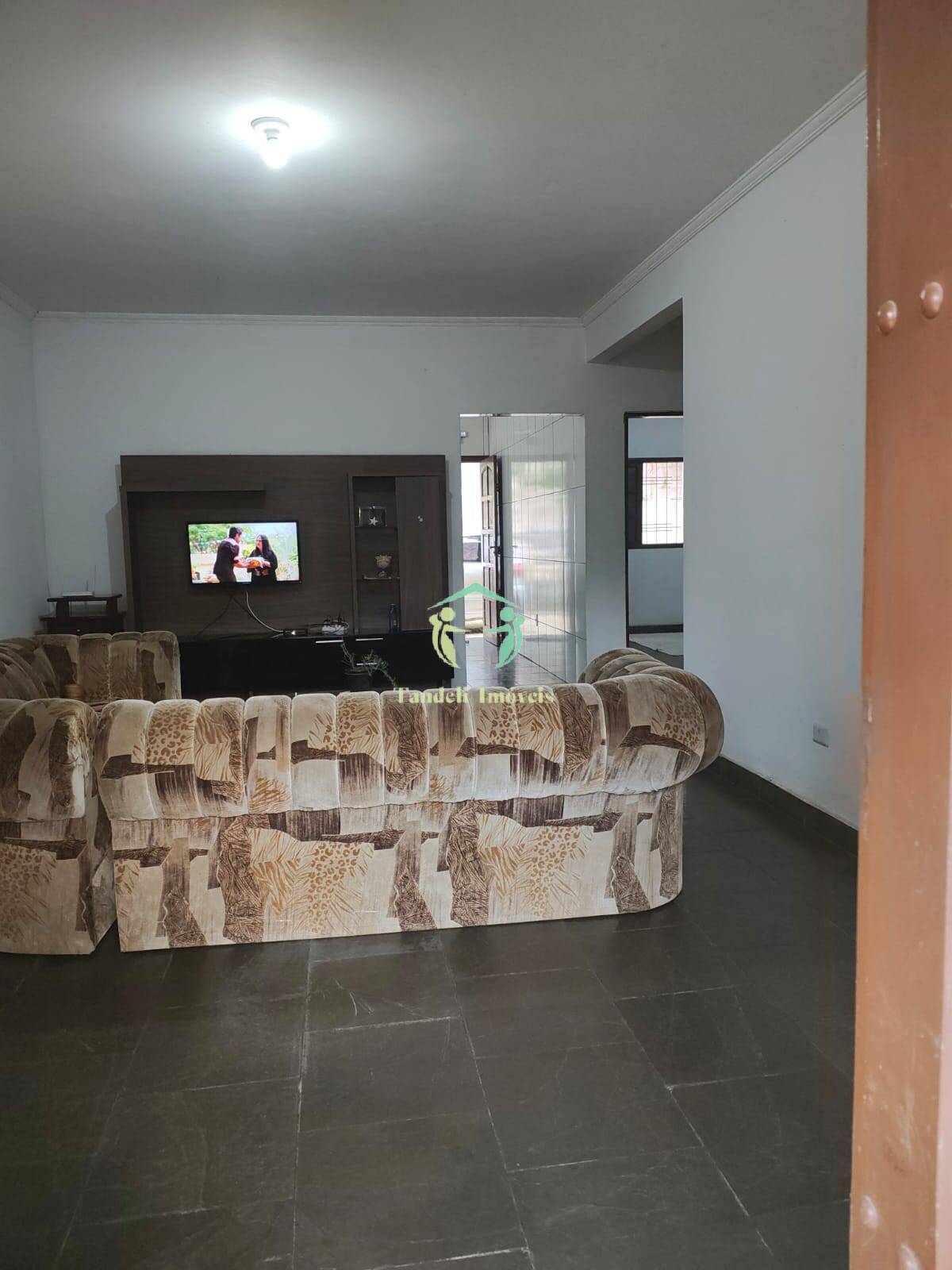 Casa, 2 quartos, 1050 m² - Foto 2