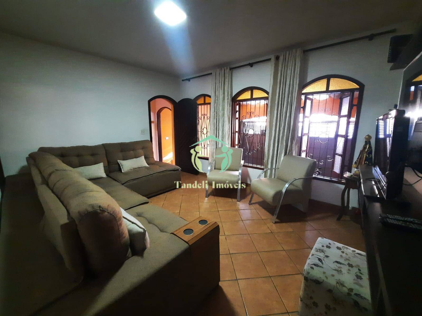 Sobrado, 3 quartos, 195 m² - Foto 1