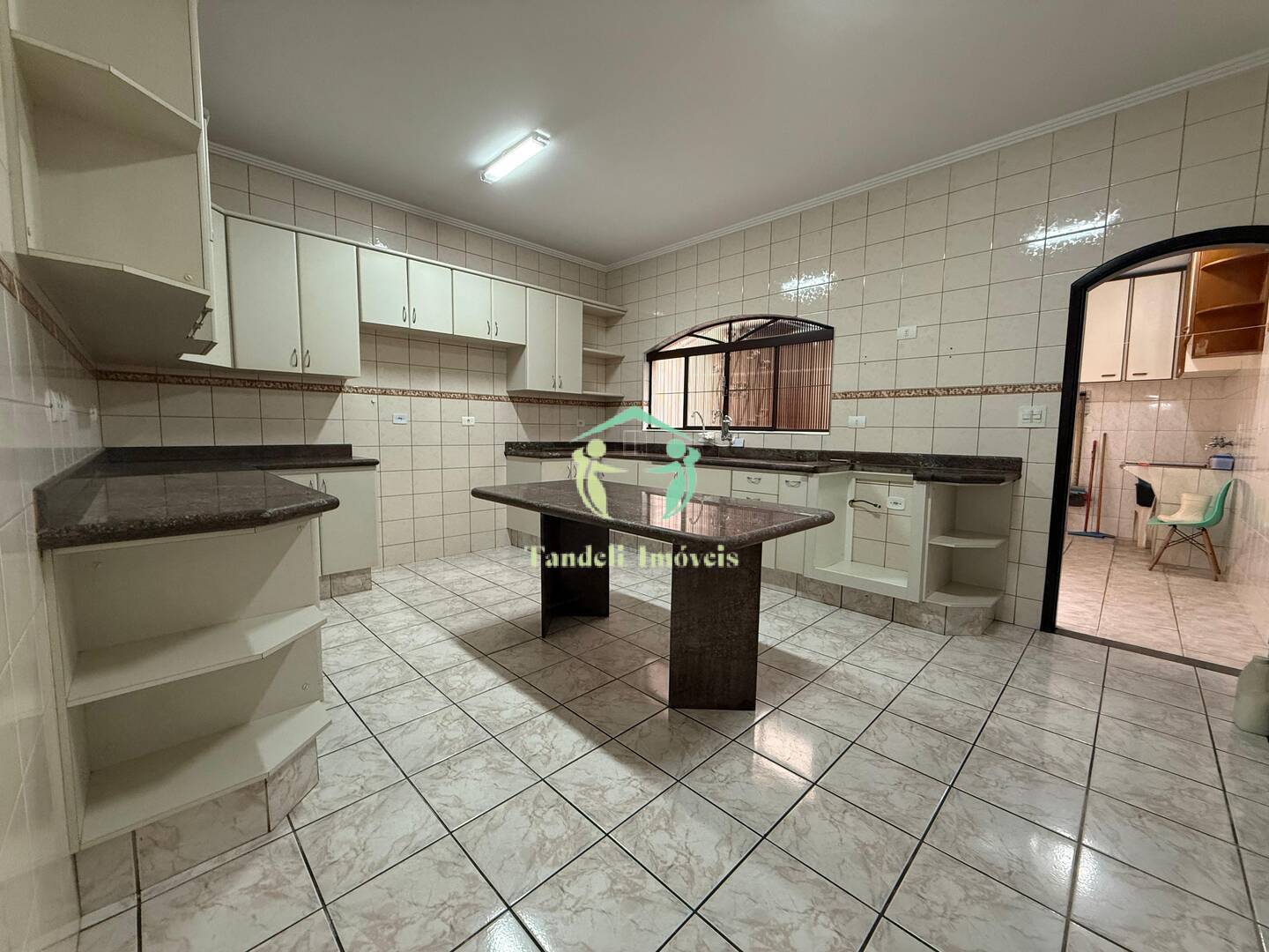 Sobrado, 3 quartos, 198 m² - Foto 2