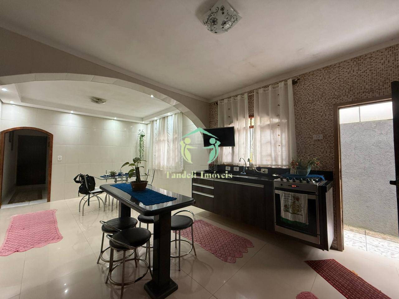 Sobrado, 5 quartos, 268 m² - Foto 2