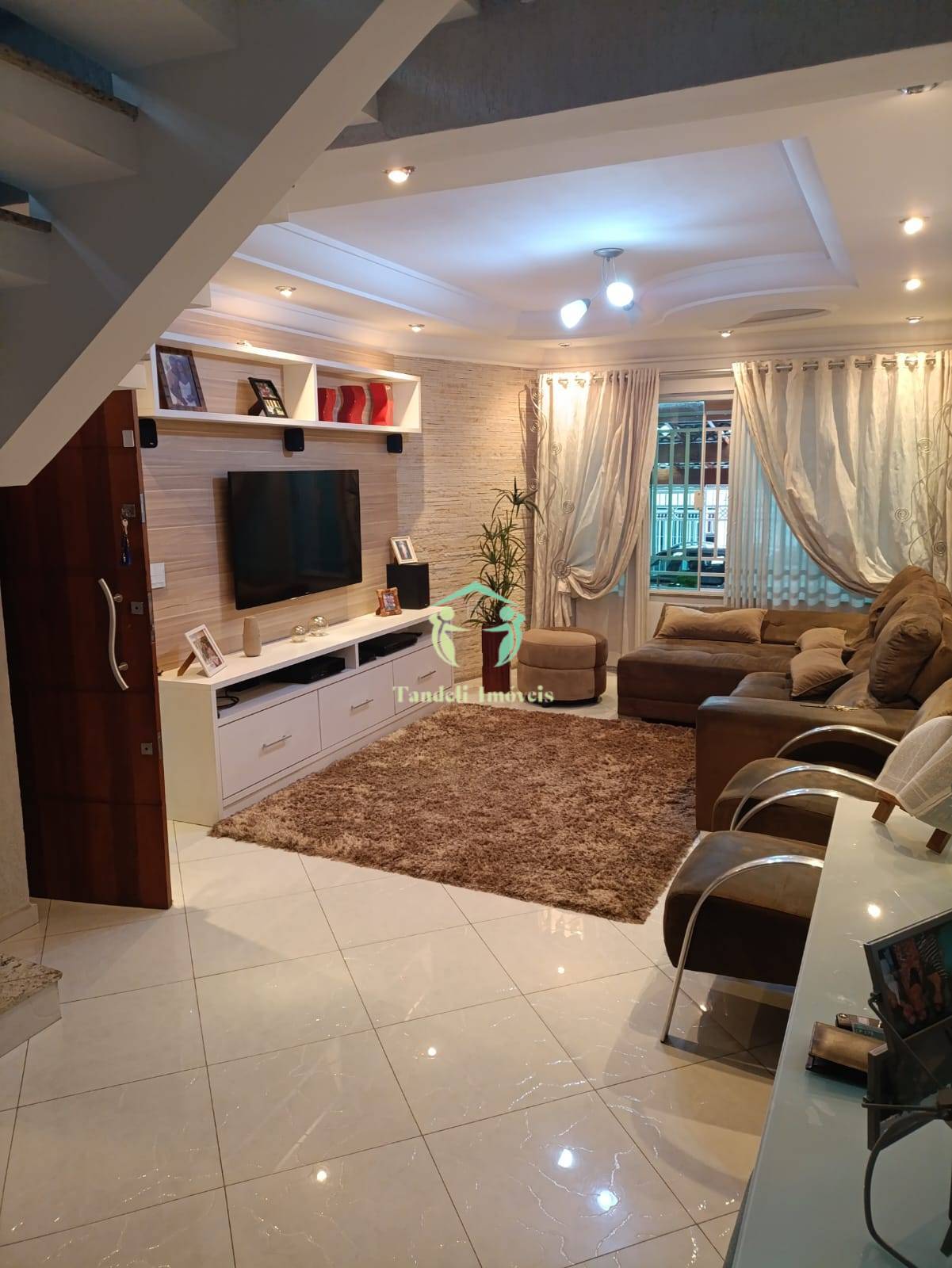 Sobrado, 3 quartos, 200 m² - Foto 1