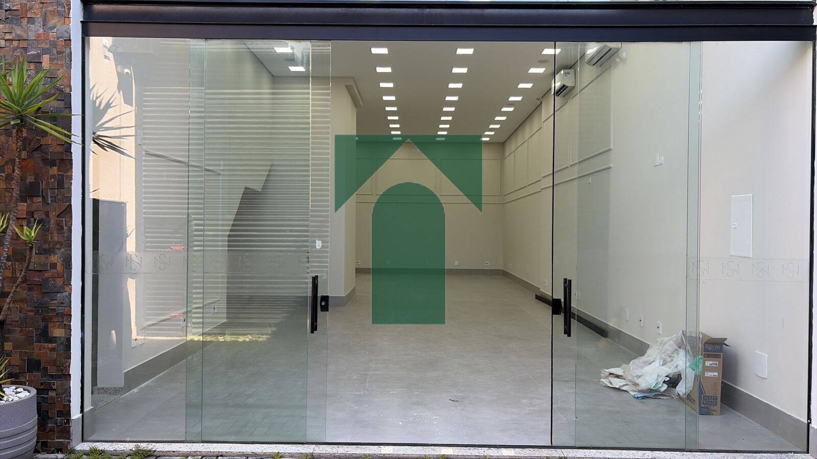 Loja-Salão, 140 m² - Foto 2