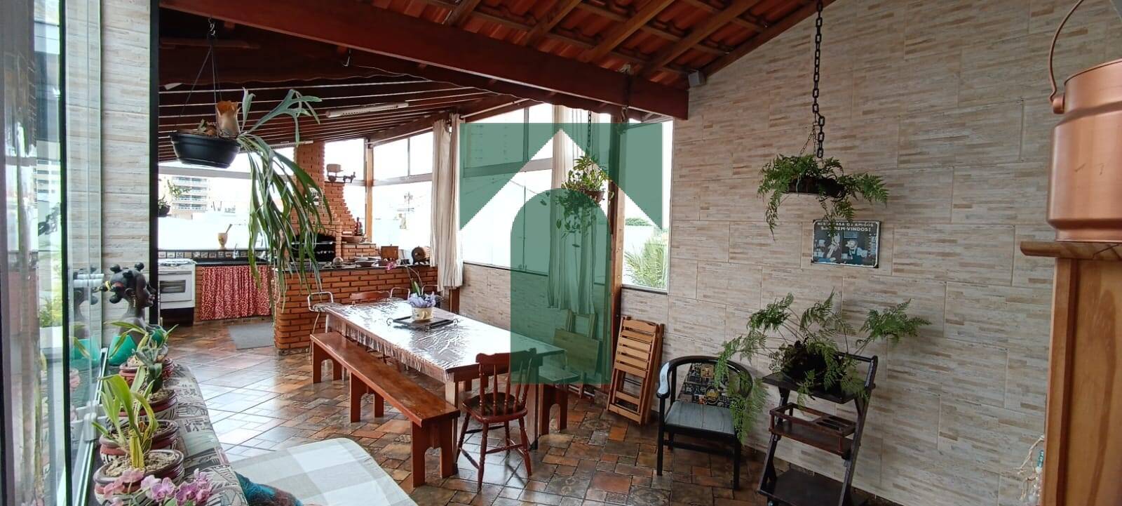 Cobertura, 3 quartos, 237 m² - Foto 1