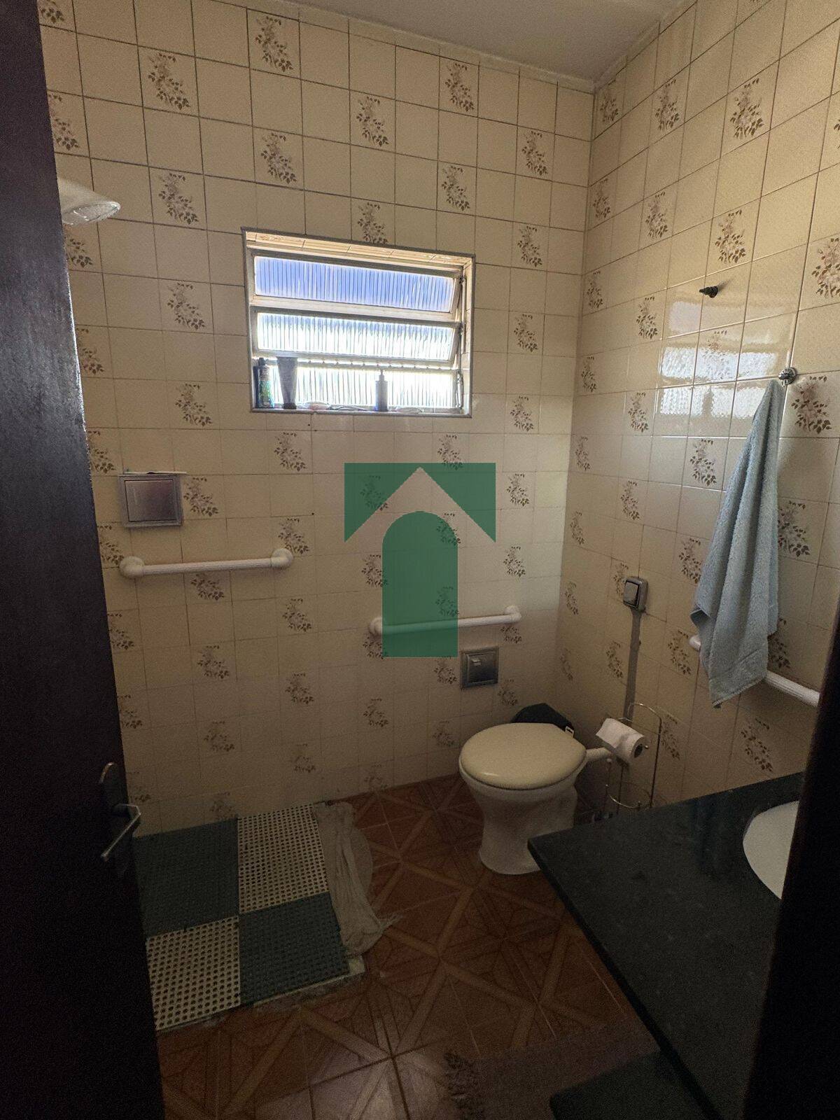 Casa, 4 quartos, 248 m² - Foto 5