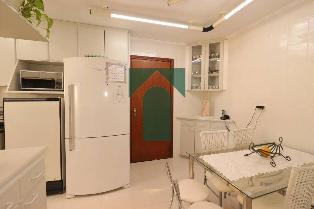 Apartamento, 3 quartos, 140 m² - Foto 1