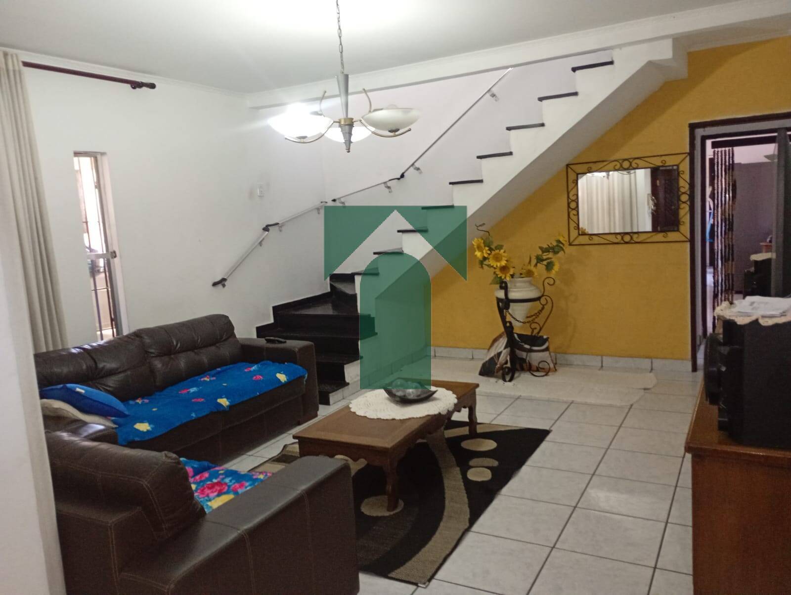 Sobrado, 3 quartos, 270 m² - Foto 1