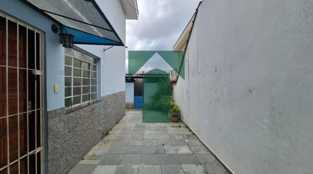Sobrado, 8 quartos, 400 m² - Foto 19