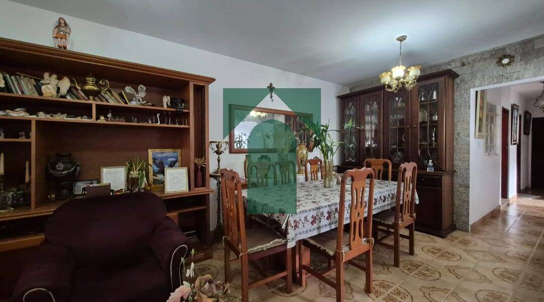 Sobrado, 8 quartos, 400 m² - Foto 4